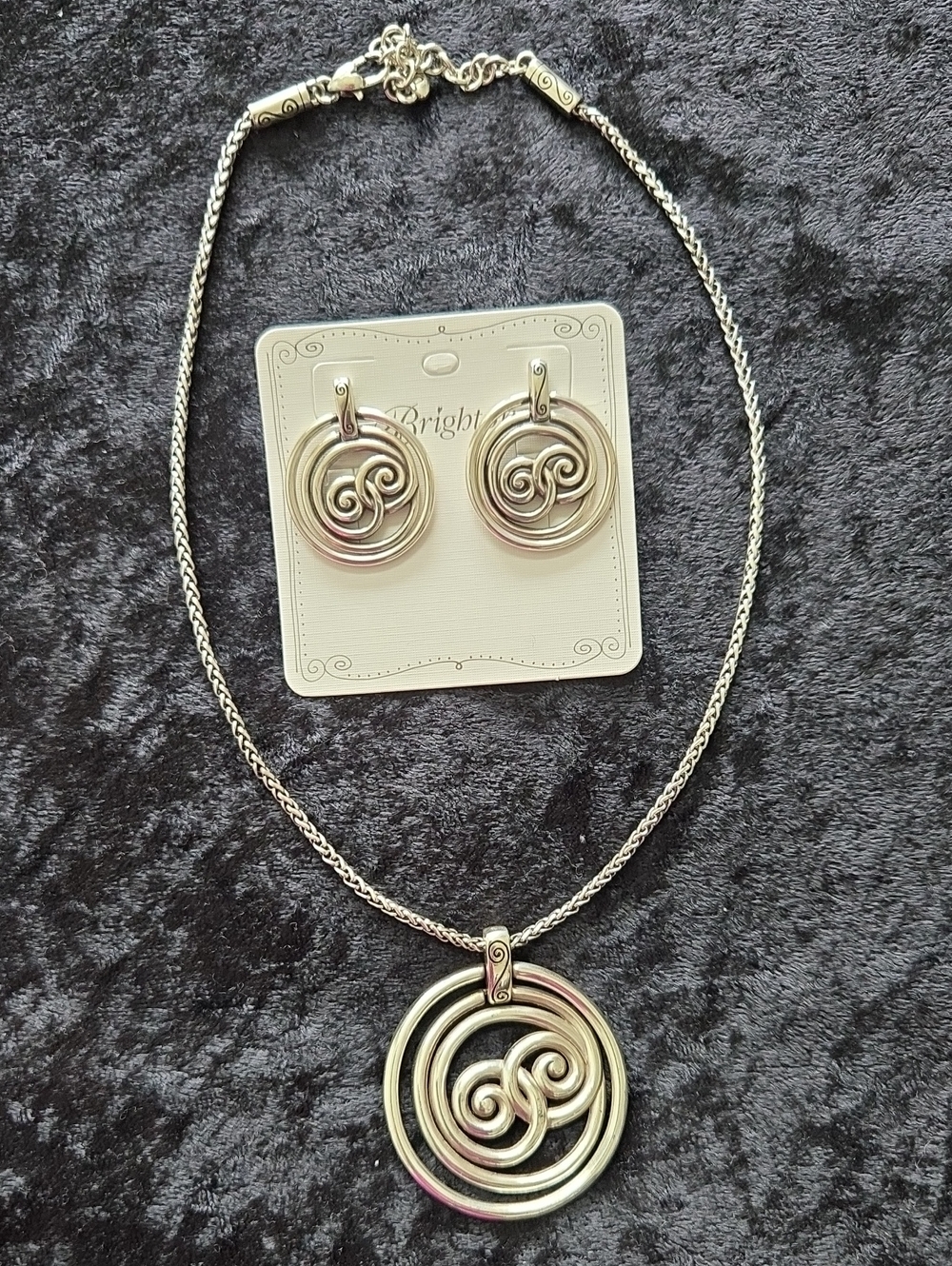Brighton Rock N Twirl Pendant Necklace & Earring Set